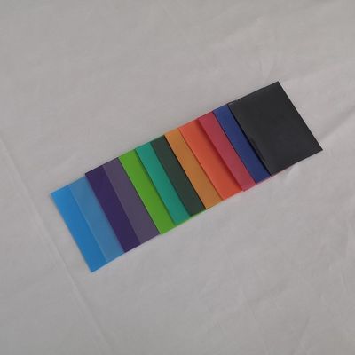 50 / 60 / 100 Pcs Manches de carte noire Toploaders Pour les cartes de trading