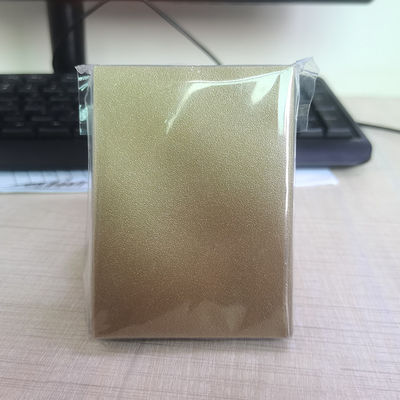 Des manches de cartes personnalisées pour les cartes de taille standard protègent vos précieuses cartes