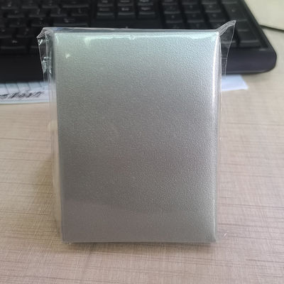 Des manches de cartes personnalisées pour les cartes de taille standard protègent vos précieuses cartes