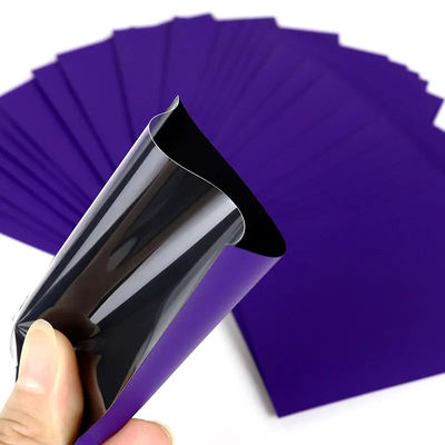 Intérieur noir, cristallin clair, à l'avant, double manchon mat pour cartes de trading standard MTG