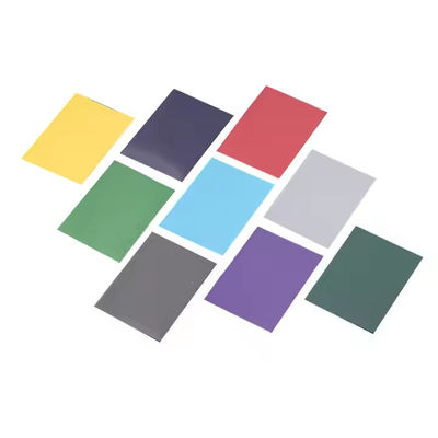 Des protecteurs de cartes de taille standard et claire Magie Gathering Sports Trading Matte 100pcs Pack Sleeves de cartes