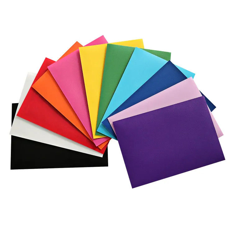 Jeu personnalisé PLUS Couleur Matte Taille 62x89mm Commerce de la chaleur en relief CPP Manches de cartes à jouer